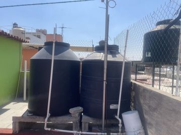 Casa amplia y en excelentes condiciones