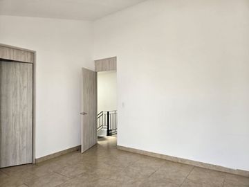 CASA EN VENTA - TORRE DE PIEDRA GRAN RESERVA