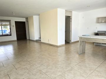 CASA EN VENTA - TORRE DE PIEDRA GRAN RESERVA