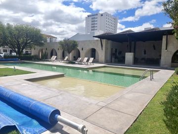 CASA EN VENTA - TORRE DE PIEDRA GRAN RESERVA