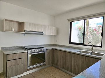 CASA EN VENTA - TORRE DE PIEDRA GRAN RESERVA