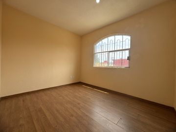 CASA EN VENTA EN PASEOS DEL VALLE III, TOLUCA CON AMPLIACIÓN