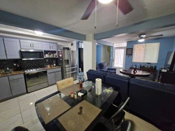 CASA EN ESQUINA, COL HACIENDA LOS AYALA, ESCOBEDO