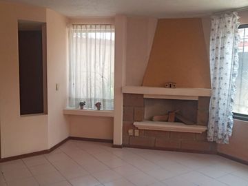 Se vende o se Renta Casa sola en Toluca