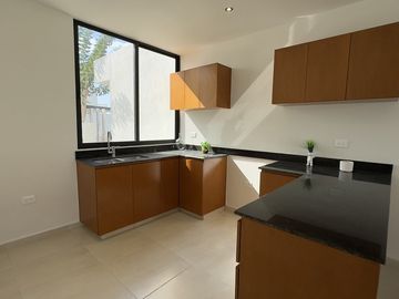 Casa en venta amueblada y equipada Mérida Yucatán, Privada Savara Conkal