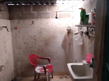 Casa con amplio terreno en venta en el centro cerca de Santa Ana