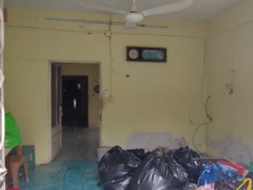 Casa con amplio terreno en venta en el centro cerca de Santa Ana
