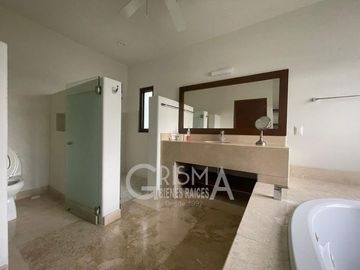 INCREÍBLE CASA EN VENTA EN FRACC. CAMPESTRE FRENTE AL RÍO EN SANTIAGO DE LA PEÑA, TUXPAN