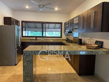 INCREÍBLE CASA EN VENTA EN FRACC. CAMPESTRE FRENTE AL RÍO EN SANTIAGO DE LA PEÑA, TUXPAN