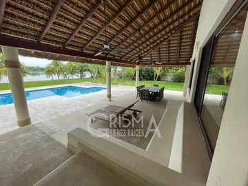 INCREÍBLE CASA EN VENTA EN FRACC. CAMPESTRE FRENTE AL RÍO EN SANTIAGO DE LA PEÑA, TUXPAN