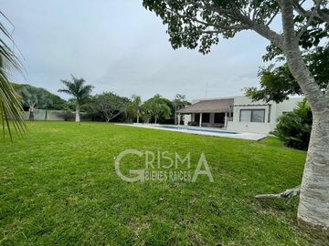 INCREÍBLE CASA EN VENTA EN FRACC. CAMPESTRE FRENTE AL RÍO EN SANTIAGO DE LA PEÑA, TUXPAN