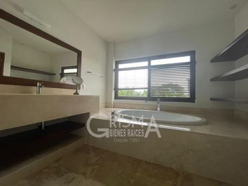 INCREÍBLE CASA EN VENTA EN FRACC. CAMPESTRE FRENTE AL RÍO EN SANTIAGO DE LA PEÑA, TUXPAN