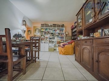 Departamento en PB de 2 ambientes con quincho y jardín en Coghlan
