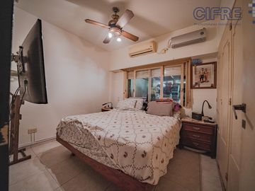 Departamento en PB de 2 ambientes con quincho y jardín en Coghlan