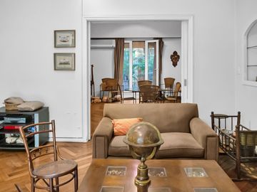 Espectacular PB con 3 dormitorios y jardín de 300 m2 Recoleta