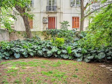 Espectacular PB con 3 dormitorios y jardín de 300 m2 Recoleta