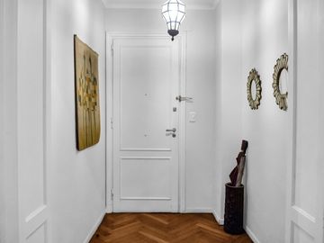 Espectacular PB con 3 dormitorios y jardín de 300 m2 Recoleta