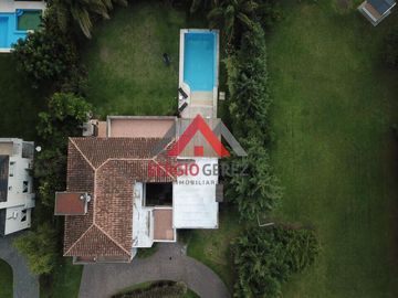Casa en Campos De Alvarez
