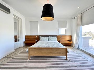 Casa al Lago  en Venta/Alquiler  en Santa Barbara!