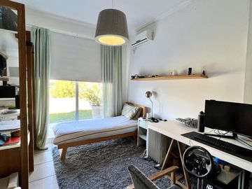 Casa al Lago  en Venta/Alquiler  en Santa Barbara!