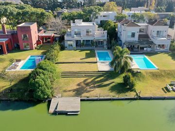 Casa al Lago  en Venta/Alquiler  en Santa Barbara!