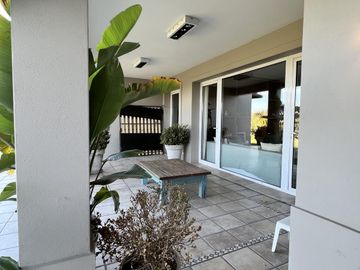 Casa al Lago  en Venta/Alquiler  en Santa Barbara!