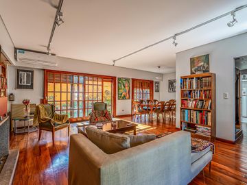 TRIPLEX - VENTA - 6 AMB - SUITE - PATIO - COCHERAS - COGHLAN