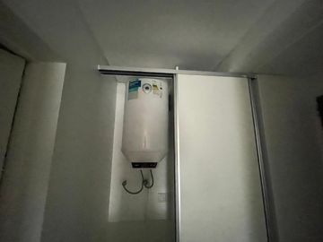 Monoambiente con balcón en  Venta - Microcentro