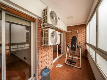 Departamento en venta - 4 Dormitorios 3 Baños - Cochera - 240Mts2 - Caballito