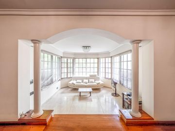 Departamento en venta - 4 Dormitorios 3 Baños - Cochera - 240Mts2 - Caballito