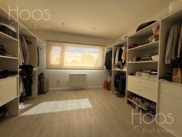 Casa Minimalista 5 ambientes en Castelar Norte