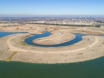 Lote en venta al lago central  en el Barrio Puentes, Nordelta