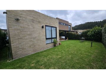 VENDO CASA EN ZIPAQUIRA ENTRELOMAS CLUB HOUSE (IC)