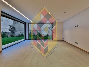 VENTA DE CASA EN ZONA ESMERALDA