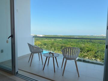OASIS MALECÓN: HORIZONTE DE LUJO Y CONFORT