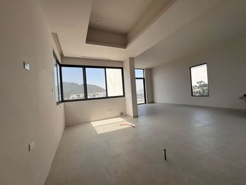 Casa en Venta Carretera Nacional Loma Bonita
