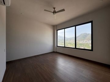 Casa en Venta Carretera Nacional Loma Bonita