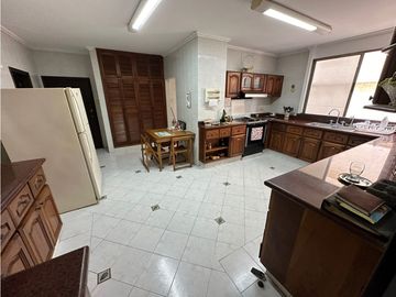 APARTAMENTO PARA REMODELAR EN ALTO PRADO