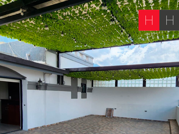 Casa en venta Cumbres 6 sector