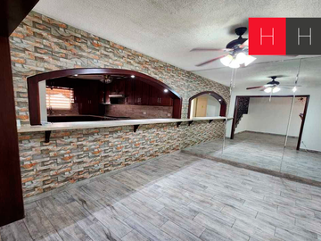 Casa en venta Cumbres 6 sector