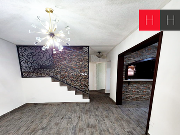 Casa en venta Cumbres 6 sector
