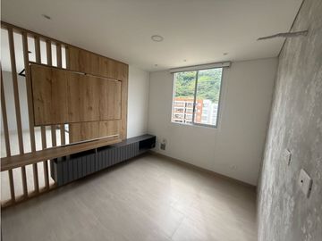 VENTA HERMOSO APARTAMENTO LOS CRISTALES CALI  [JC]