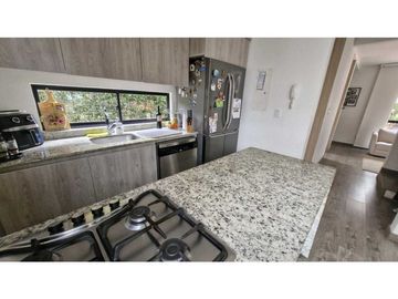 Hermosa casa para venta con.zona verde privada