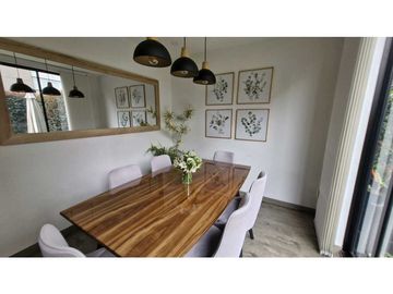 Hermosa casa para venta con.zona verde privada