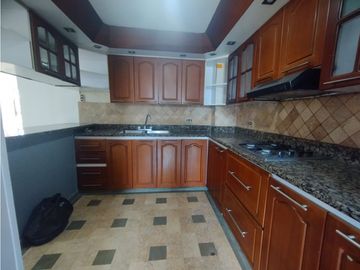 VENTA APARTAMENTO LAURELES SECTOR BULERAS