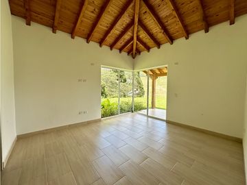 Venta De Casa Campestre Guarne