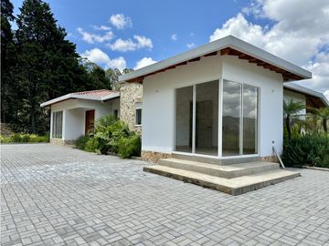 Venta De Casa Campestre Guarne