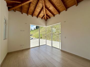 Venta De Casa Campestre Guarne