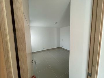 VENTA DE APARTAMENTO EN LA LOMA DE LOS BERNAL RANGO 7