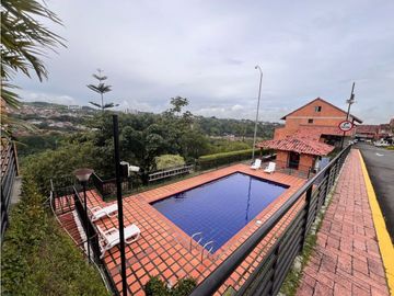 Rento casa en conjunto residencial Avenida sur Pereira